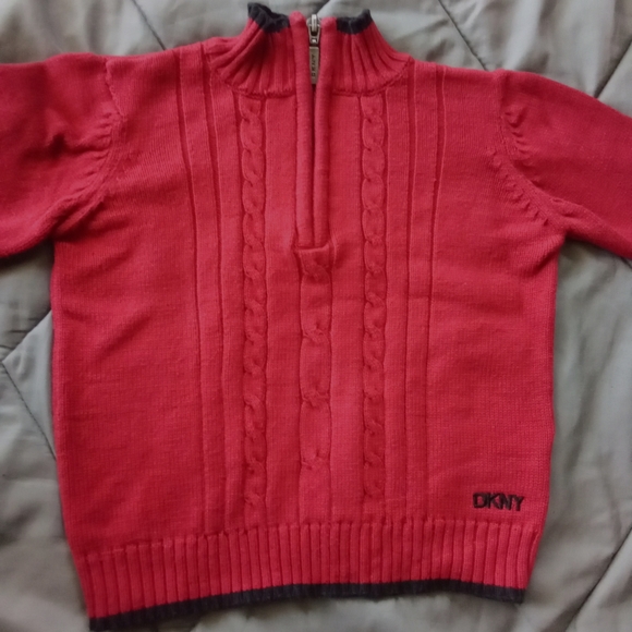 Boys DKNY Red Mock Neck Sweater Ribbed / Cable Knit Style Black Trim 100% Cotton - Picture 4 of 13